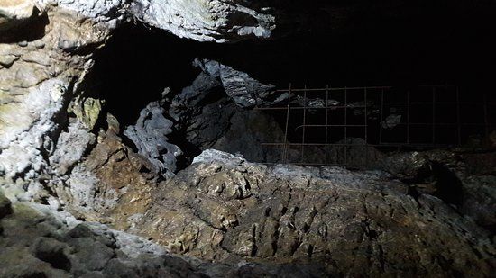 Dambovicioara Cave